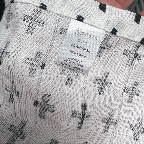 Modern Baby Blanket - Picture 3 of 3